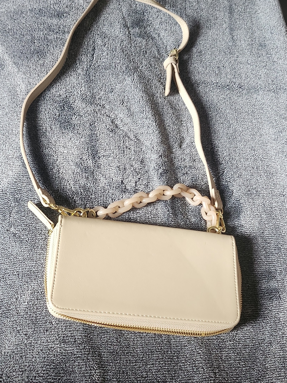 Cream Crossbody Bag with Acrylic Chain and Gold Hardware